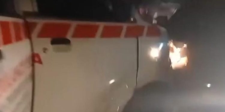 Mobil Ambulans Terlibat Tabrakan Beruntun di Karangtengah