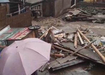 Saluran Air Meluap, Puluhan Rumah di Pacet Terendam Banjir